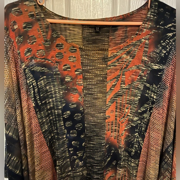 Coco and Carmen OS Top - Picture 2 of 6